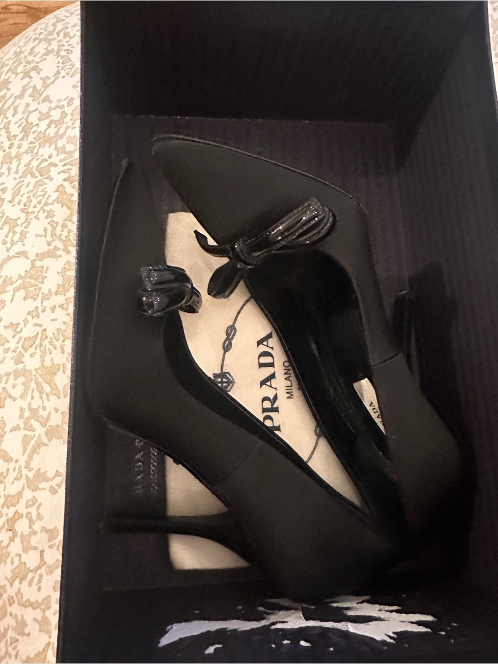 Prada Black Box with White Logo Oval Crest - Picture 2 of 6